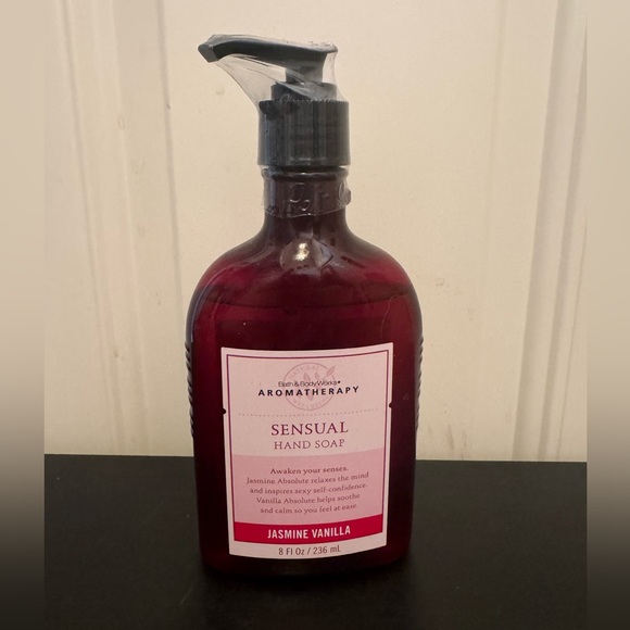 Bath & Body Works Aromatherapy Sensual Hand Soap Jasmine Vanilla 8oz NEW - Picture 1 of 4